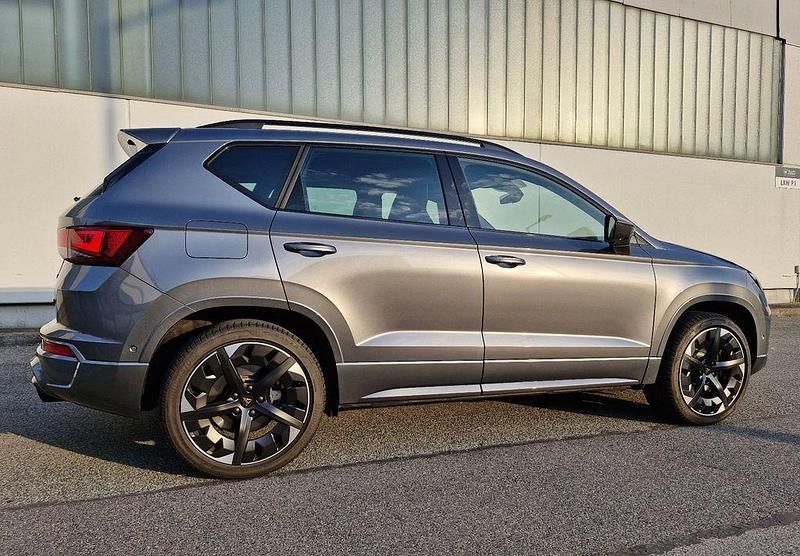 Gebraucht Cupra Ateca VZ 300 PS (220 kW) 2025 Grau SUV
