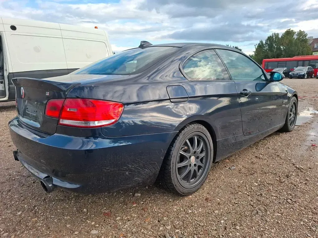 Gebraucht BMW 335 Sport Line 367 PS (269 kW) 2008 Blau Coupé