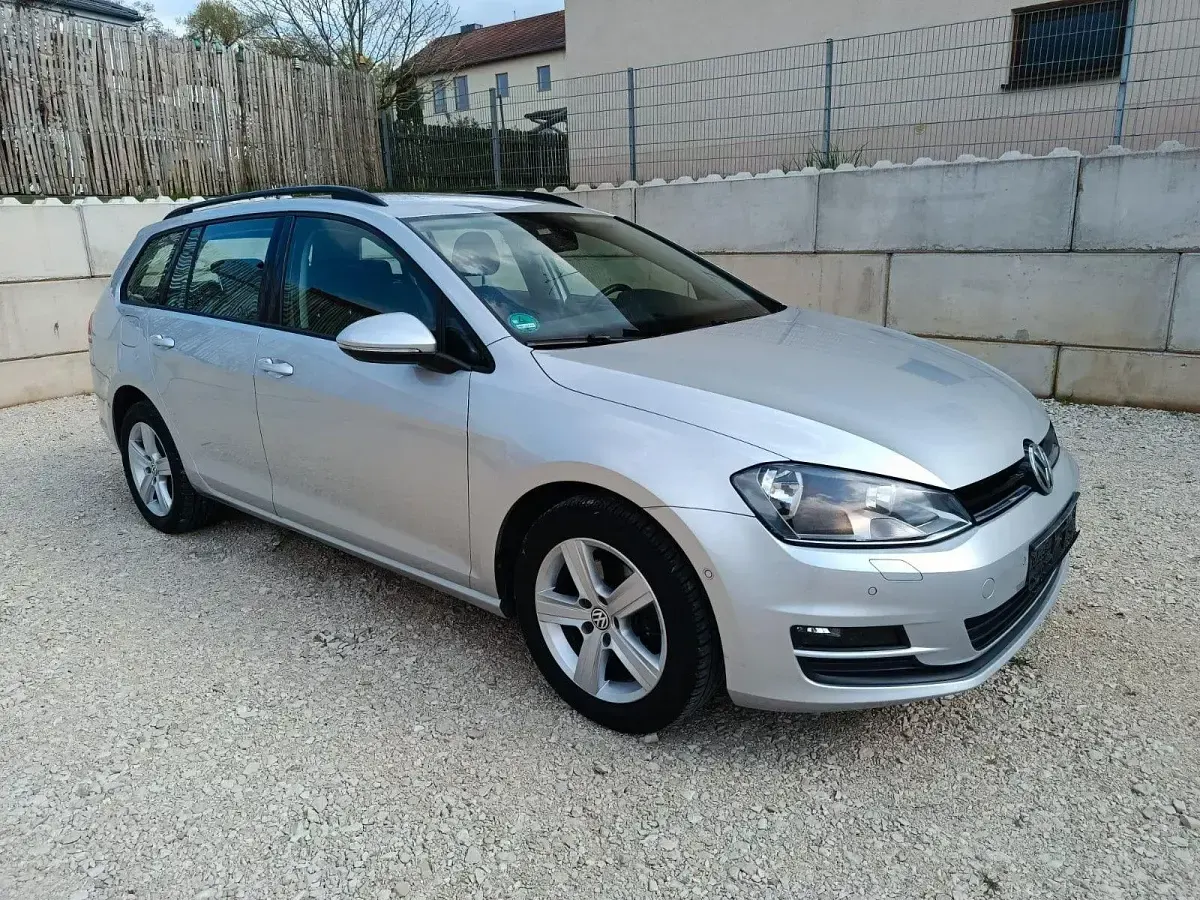 Gebraucht VW Golf VII Comfortline 105 PS (77 kW) 2014 Silber Kombi