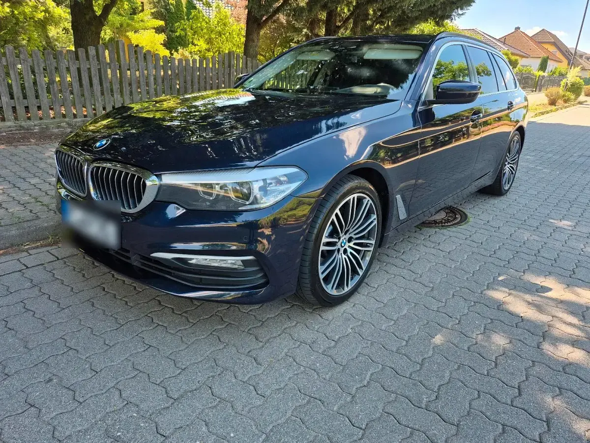 Gebraucht BMW 530 Efficient Dynamics 265 PS (194 kW) 2017 Blau Kombi