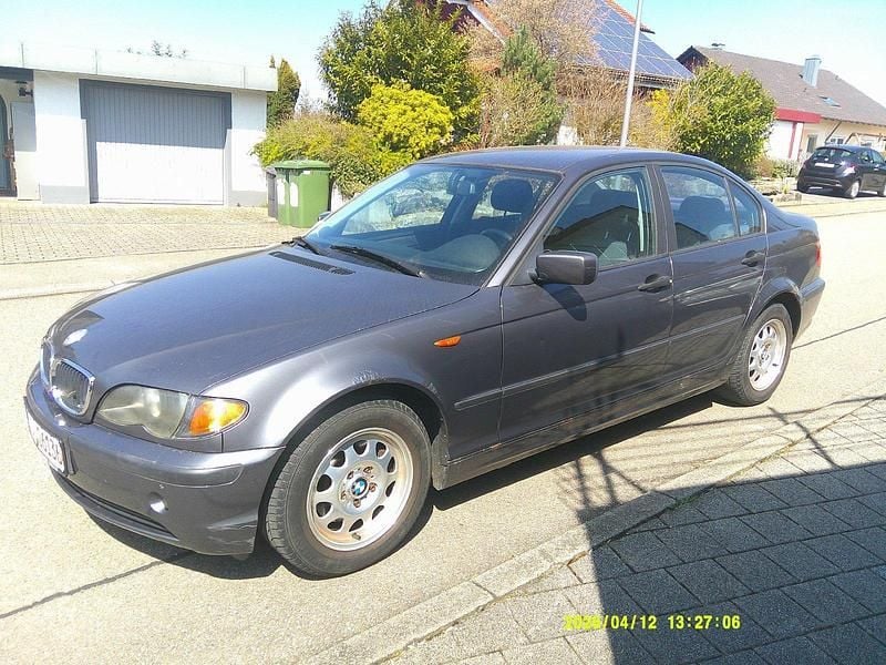 Gebraucht BMW 318 143 PS (105 kW) 2002 Grau Limousine