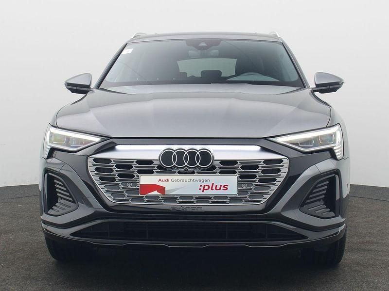 Second-hand Audi Q8 e-tron S-Line 300 kW (408 CP) 2024 Gri SUV