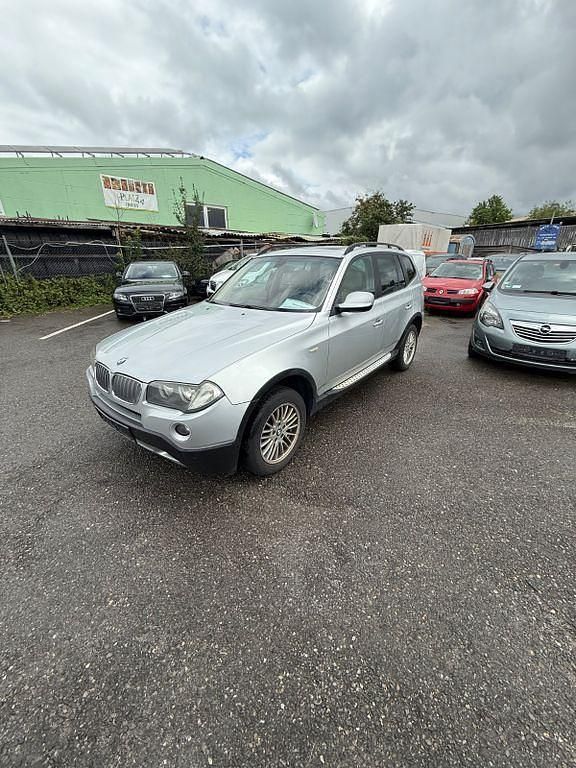 Silber Gebraucht 2010 BMW X3 Lifestyle SUV | 5.250 € (Superpreis) - Bild 1/4