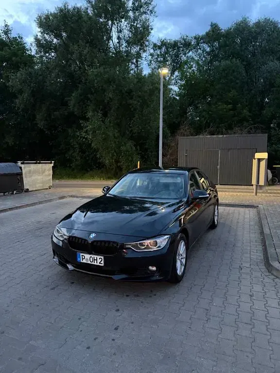 Gebraucht BMW 320 184 PS (135 kW) 2015 Schwarz Limousine