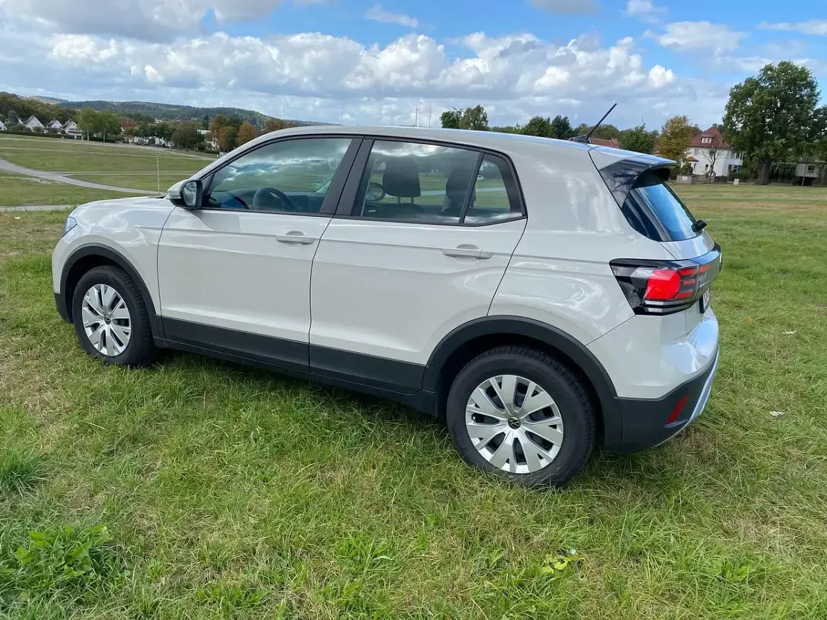 Używany VW T-Cross Basis 95 KM (69 kW) 2024 Szary SUV