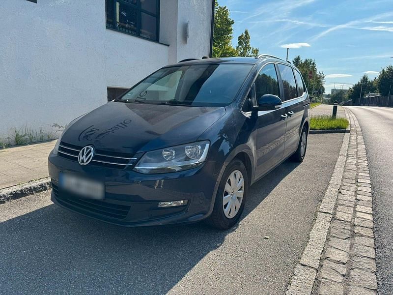 Blau Gebraucht 2011 VW Sharan Comfortline Van / Kleinbus | 8.750 € (Fairer Preis) - Bild 1/4