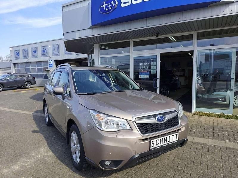 Gebraucht Subaru Forester Exclusive+ 147 PS (108 kW) 2016 Burnished bronze met SUV