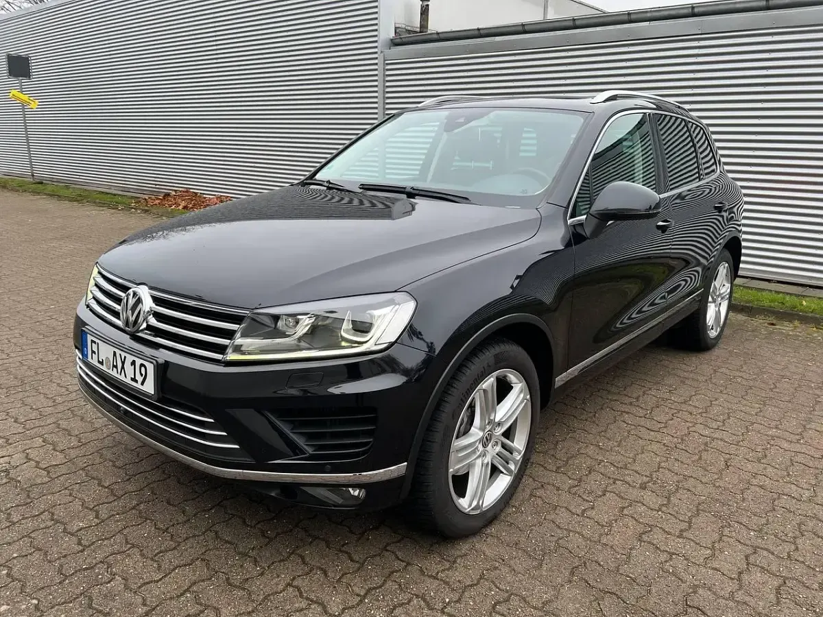 Gebraucht VW Touareg 262 PS (192 kW) 2015 Schwarz SUV
