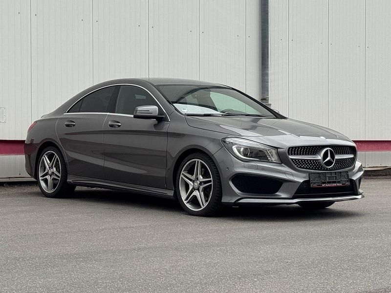 Grau Gebraucht 2014 Mercedes CLA220 AMG Limousine | 17.990 € (Fairer Preis) - Bild 1/4