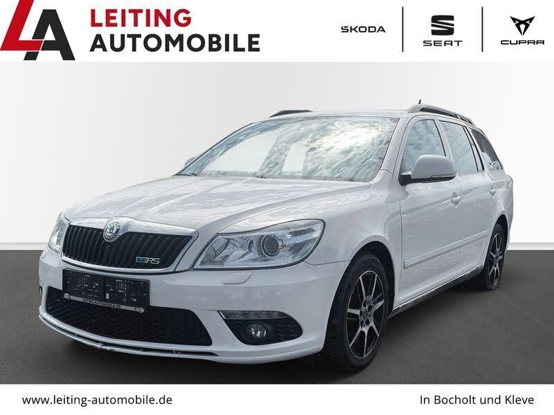 Weiß Gebraucht 2011 Skoda Octavia RS Kombi | 5.945 € (Superpreis) - Bild 1/4