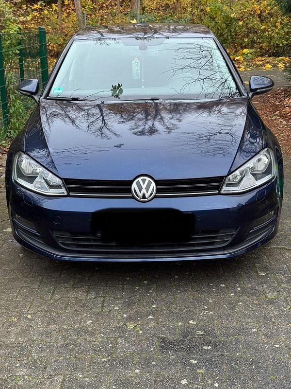 Blau Gebraucht 2014 VW Golf VII Limousine | 6.900 € (Etwas zu teuer) - Bild 1/4