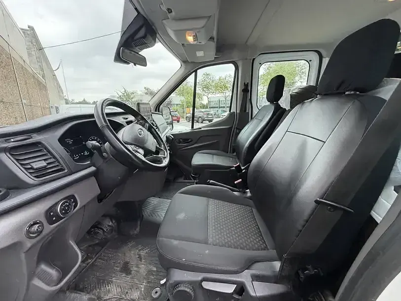 Gebraucht Ford Transit Trend 170 PS (125 kW) 2022 Weiß Van / Kleinbus
