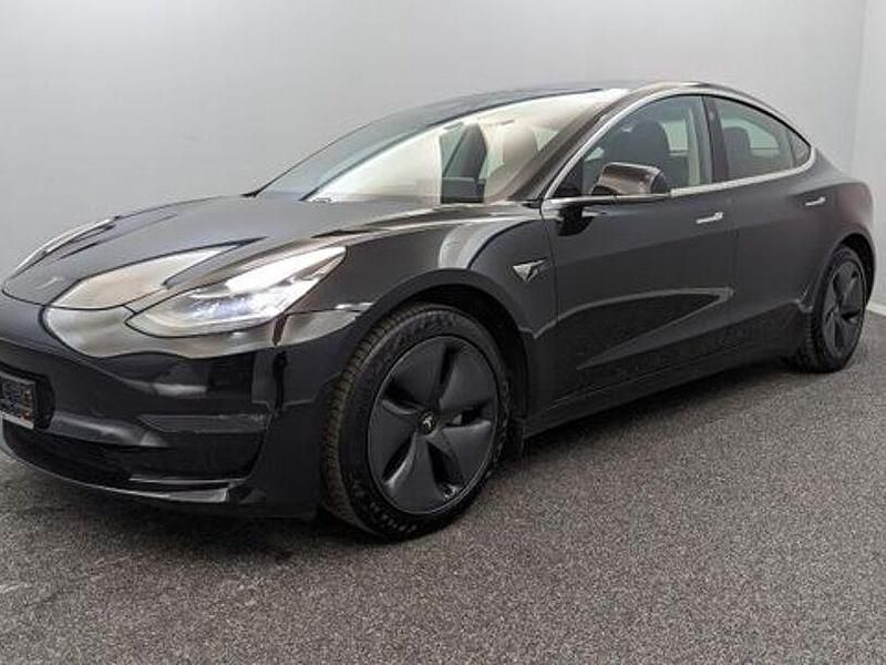 Schwarz Gebraucht 2020 Tesla Model 3 Long Range AWD Limousine | 24.799 € (Fairer Preis) - Bild 1/4