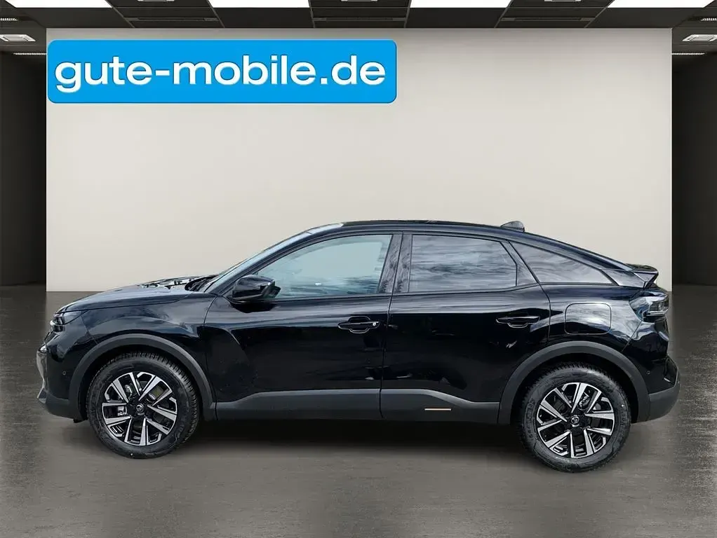 Neu Citroën C4 131 PS (96 kW) 2025 Schwarz SUV