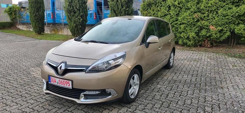 Gold Gebraucht 2015 Renault Grand Scénic III Van / Kleinbus | 6.700 € (Etwas zu teuer) - Bild 1/4