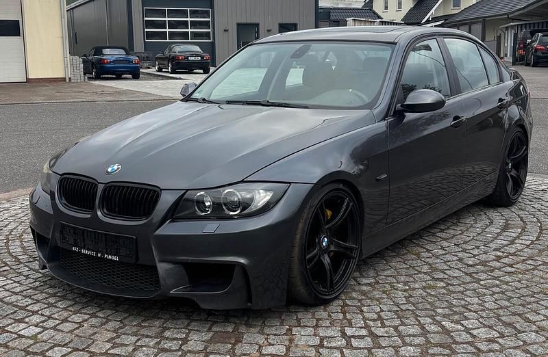 Grau Gebraucht 2008 BMW 335 M Sport Limousine | 11.500 € (Fairer Preis) - Bild 1/4