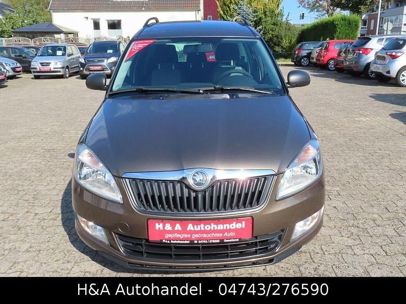 Braun Gebraucht 2013 Skoda Roomster Plus Edition Kombi | 4.999 € (Fairer Preis) - Bild 1/4