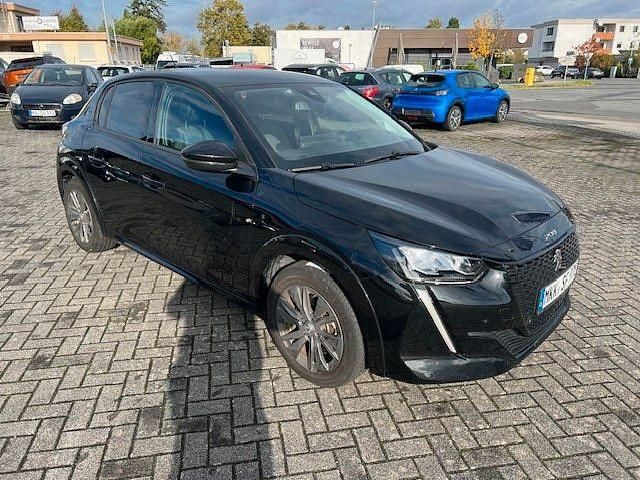 Noir perla nera Gebraucht 2022 Peugeot e-208 Allure Kleinwagen | 24.100 € - Bild 1/4
