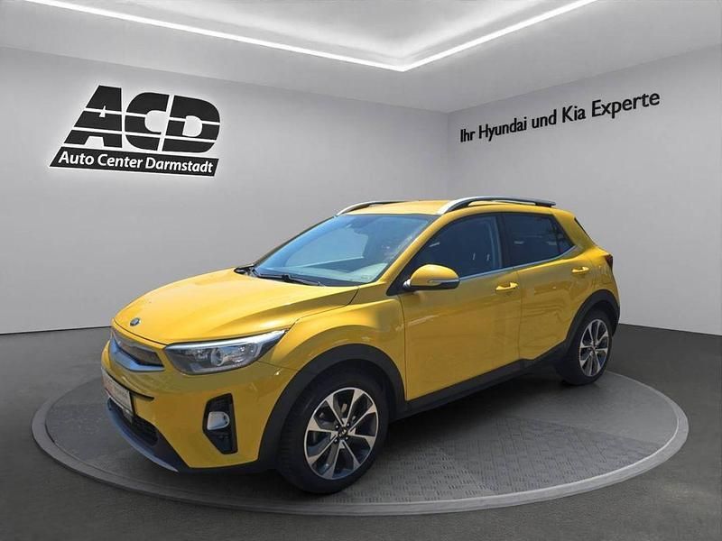 Floridagelb (metallic) Gebraucht 2018 Kia Stonic Spirit SUV | 14.470 € (Fairer Preis) - Bild 1/4