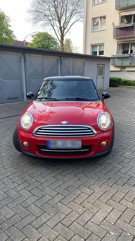 Gebraucht Mini Cooper 122 PS (89 kW) 2011 Rot Kleinwagen