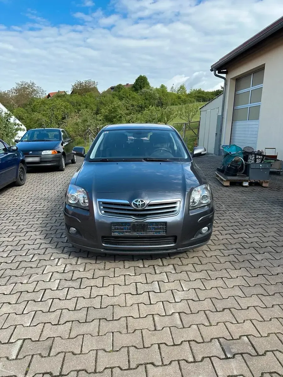 Gebraucht Toyota Avensis 150 PS (110 kW) 2008 Limousine