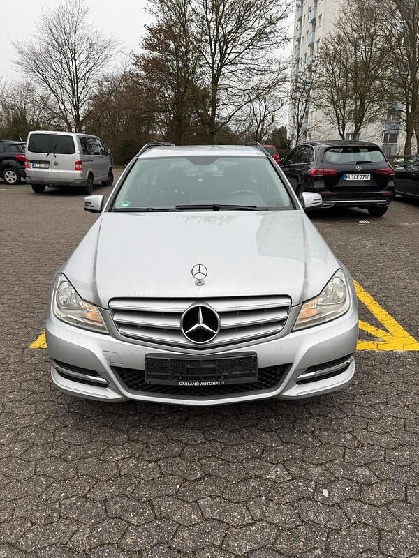 Gebraucht Mercedes C220 170 PS (125 kW) 2011 Silber Kombi
