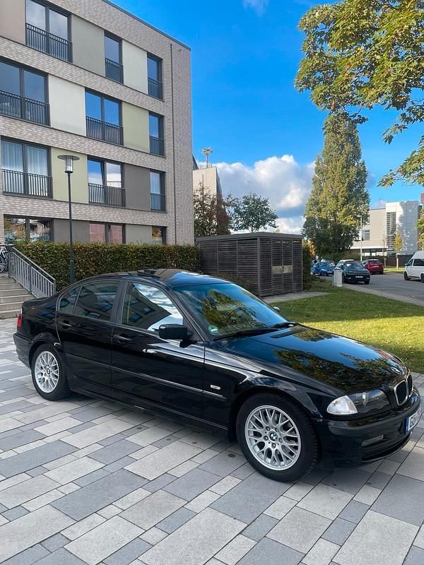 Schwarz Gebraucht 2000 BMW 316 Limousine | 2.490 € (Fairer Preis) - Bild 1/4