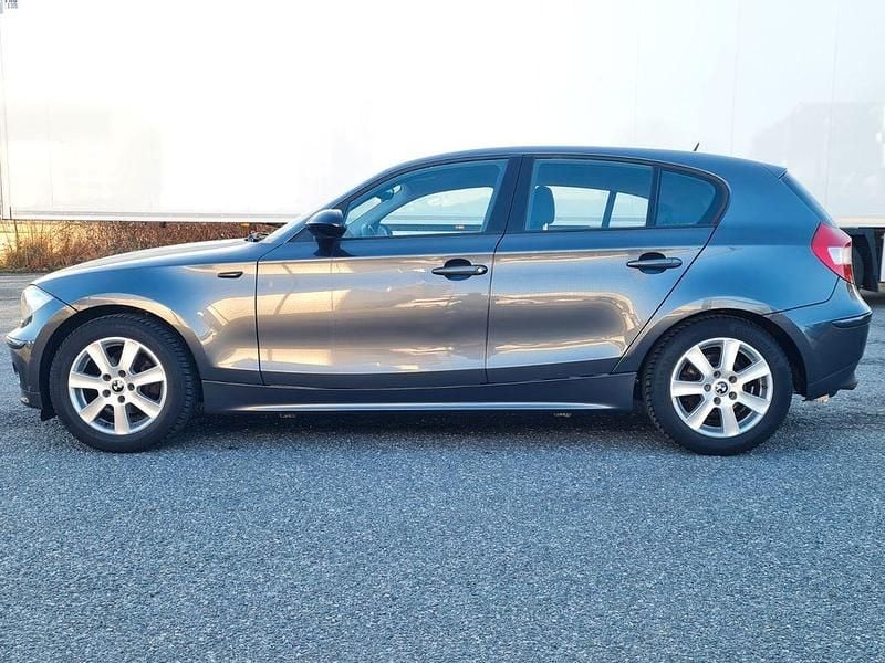 Gebraucht BMW 116 116 PS (85 kW) 2006 Grau Kleinwagen