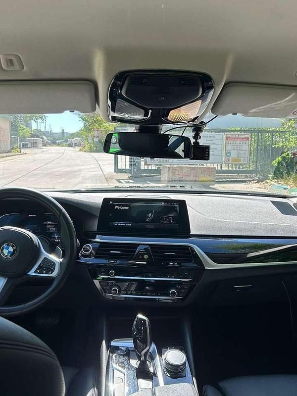 Gebraucht 2019 BMW 530e iPerformance Limousine | 28.500 € (Fairer Preis) - Bild 1/4