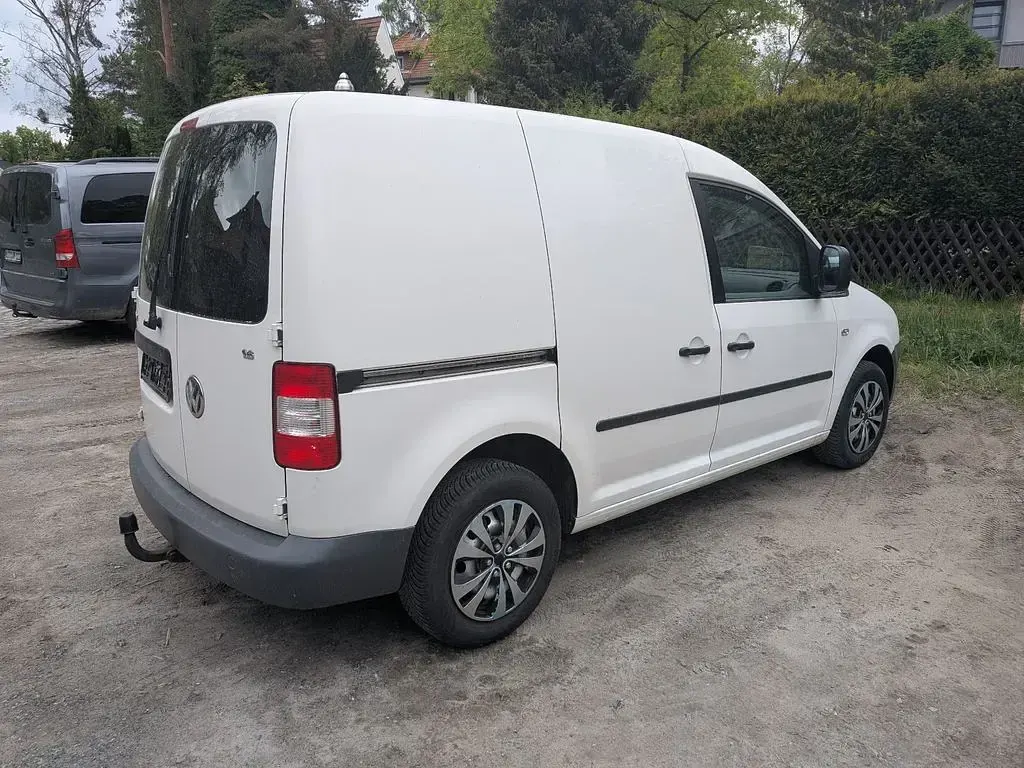 Gebraucht VW Caddy 102 PS (75 kW) 2009 Weiß Van / Kleinbus