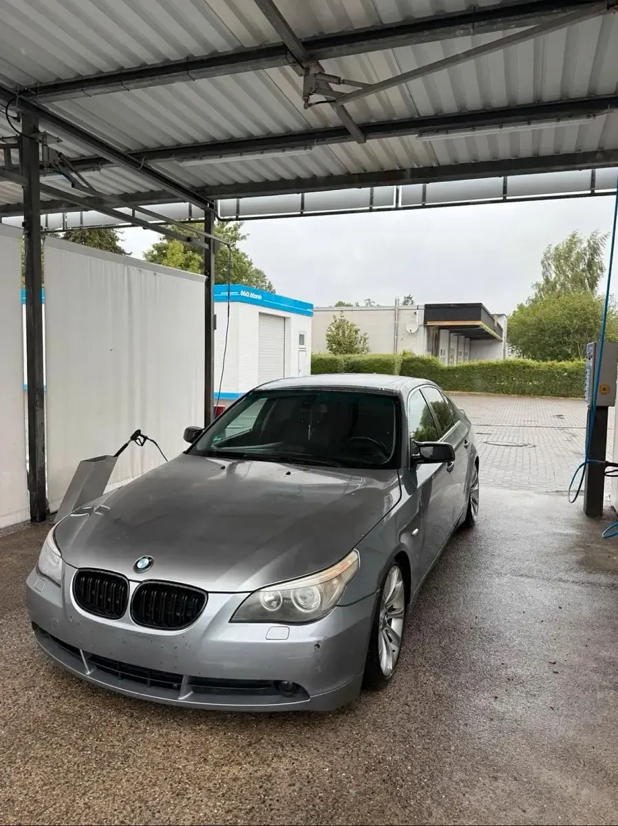 Gebraucht BMW 520 170 PS (125 kW) 2004 Grau Limousine