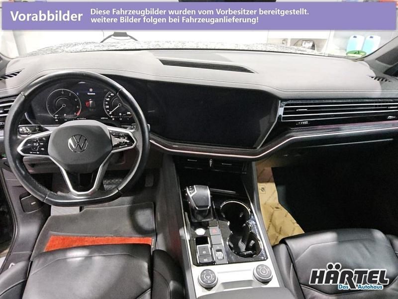 Gebraucht VW Touareg Elegance 381 PS (280 kW) 2021 Deep black perleffekt, pearl effect SUV