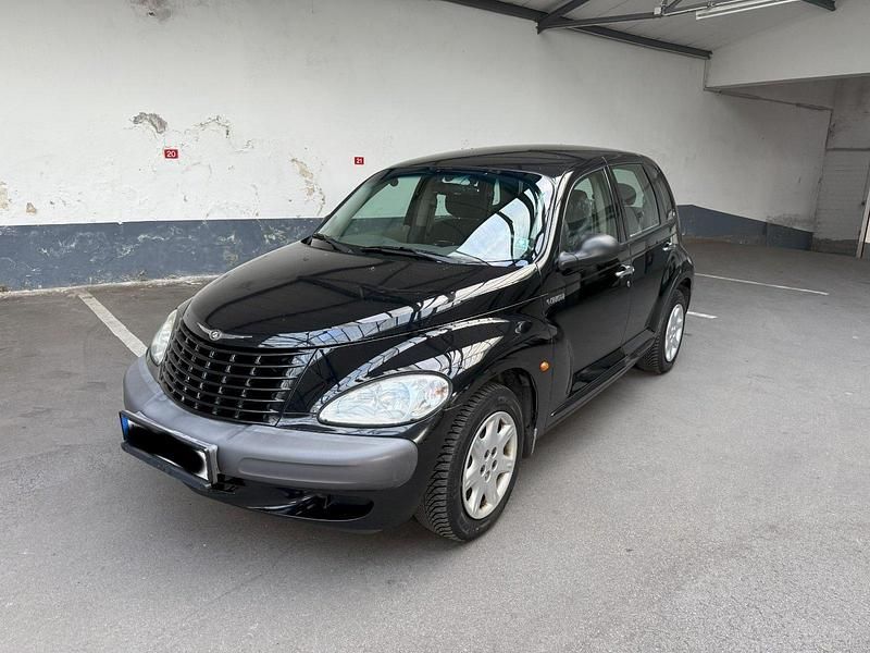 Schwarz Gebraucht 2000 Chrysler PT Cruiser Kombi | 3.000 € (Etwas zu teuer) - Bild 1/4