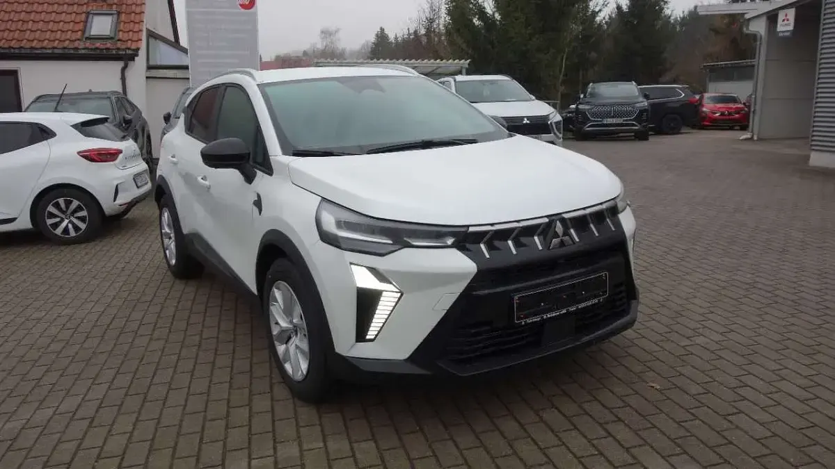 Gebraucht Mitsubishi ASX Diamant Edition 114 PS (83 kW) 2025 Himalayaweiß SUV