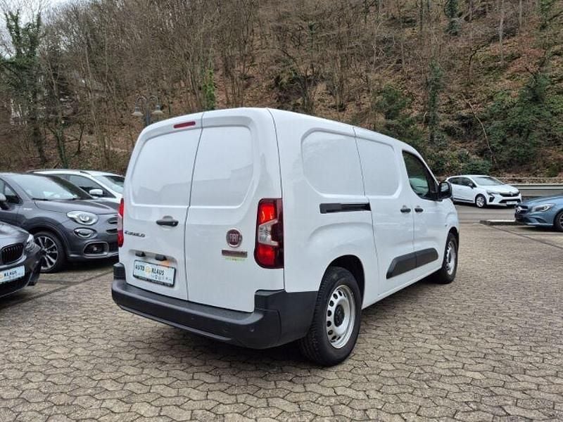 Gebraucht Fiat e-Doblò 100 kW (136 PS) 2022 Weiß Van / Kleinbus