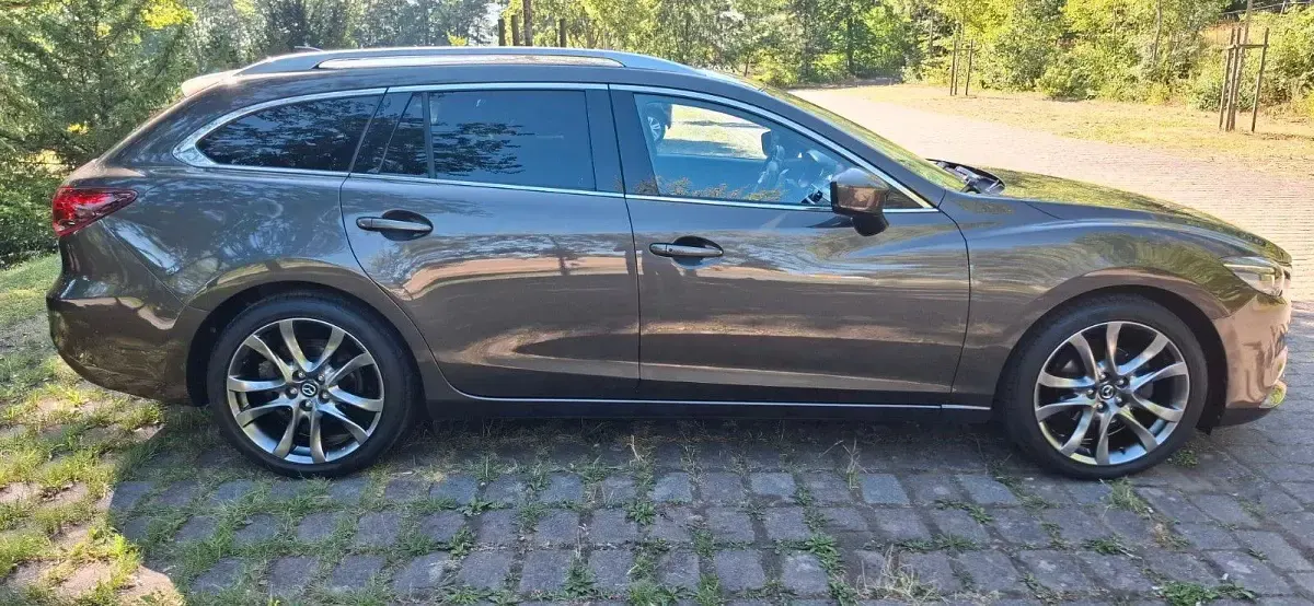 Gebraucht Mazda 6 Nakama Intense 192 PS (141 kW) 2016 Grau Limousine