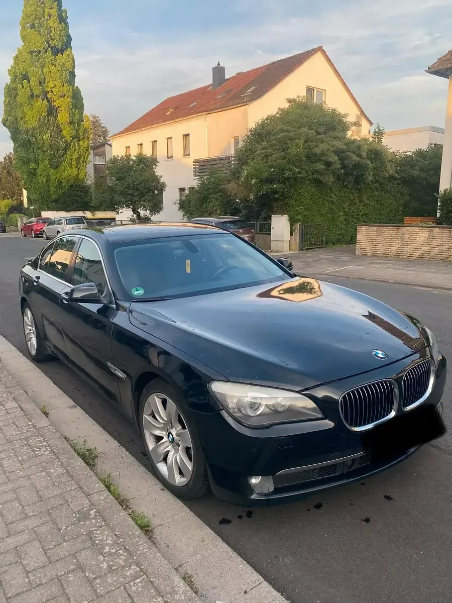 Gebraucht BMW 730 245 PS (180 kW) 2008 Schwarz Limousine