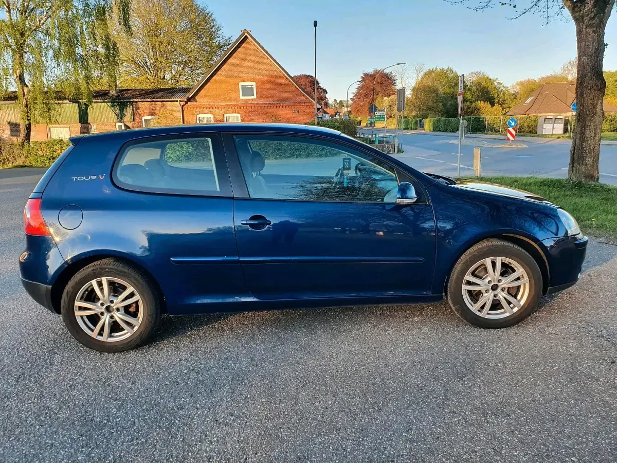 Gebraucht VW Golf V 102 PS (75 kW) 2007 Blau Limousine