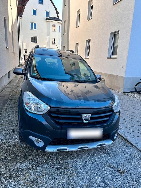 Gebraucht Dacia Dokker Stepway 116 PS (85 kW) 2017 Schwarz Van / Kleinbus