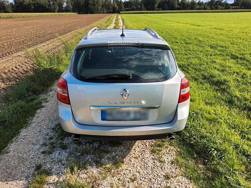 Gebraucht Renault Laguna III 131 PS (96 kW) 2008 Silber Kombi