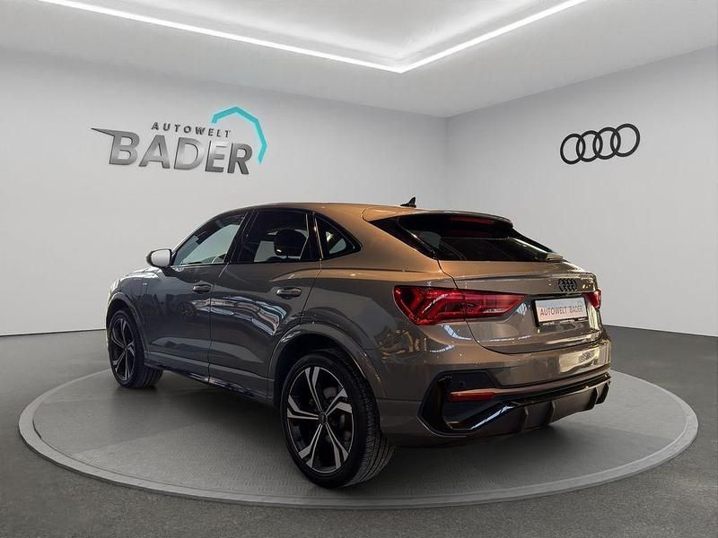 Gebraucht Audi Q3 Sportback S-Line 150 PS (110 kW) 2022 Grau SUV