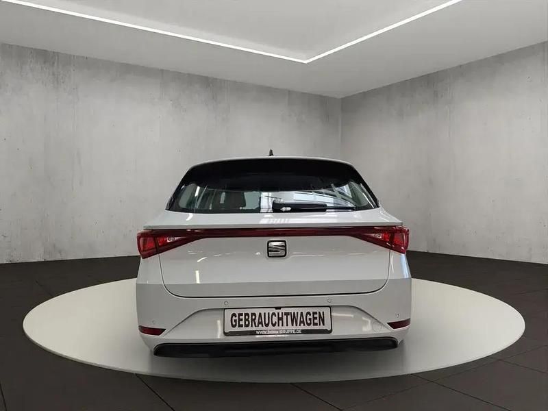 Gebraucht Seat Leon Style 150 PS (110 kW) 2022 Nevada weiß metallic Kombi
