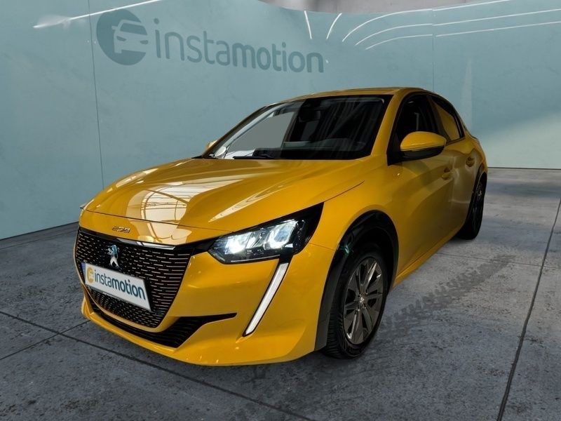Gelb Gebraucht 2021 Peugeot e-208 Active Kleinwagen | 16.480 € (Etwas zu teuer) - Bild 1/2