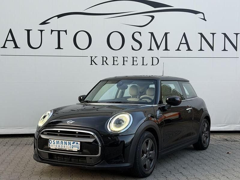 Schwarz Gebraucht 2021 Mini Cooper Classic Kleinwagen | 18.950 € (Fairer Preis) - Bild 1/4