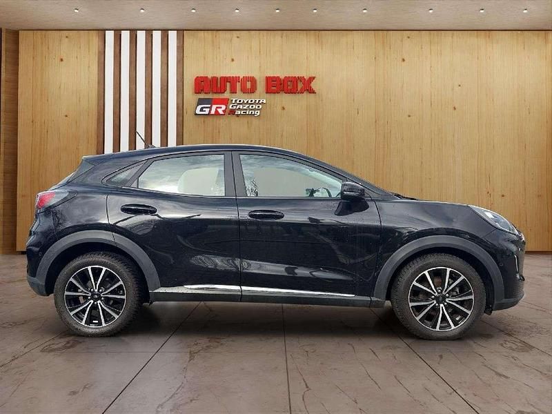 Używany Ford Puma Titanium 125 KM (91 kW) 2020 Czarny SUV