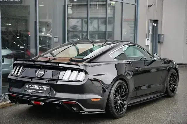 Gebraucht Ford Mustang Premium 317 PS (233 kW) 2017 Schwarz Coupé