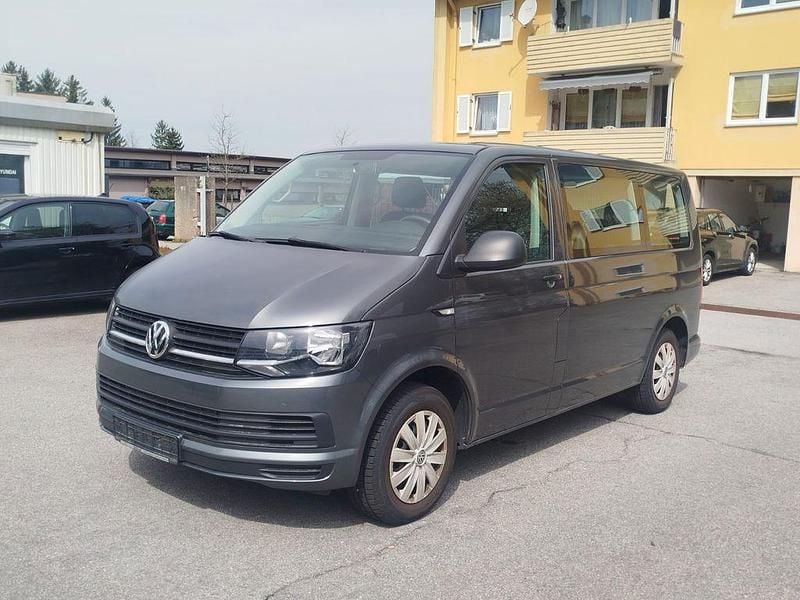 Gebraucht VW T6 150 PS (110 kW) 2019 Grau Van