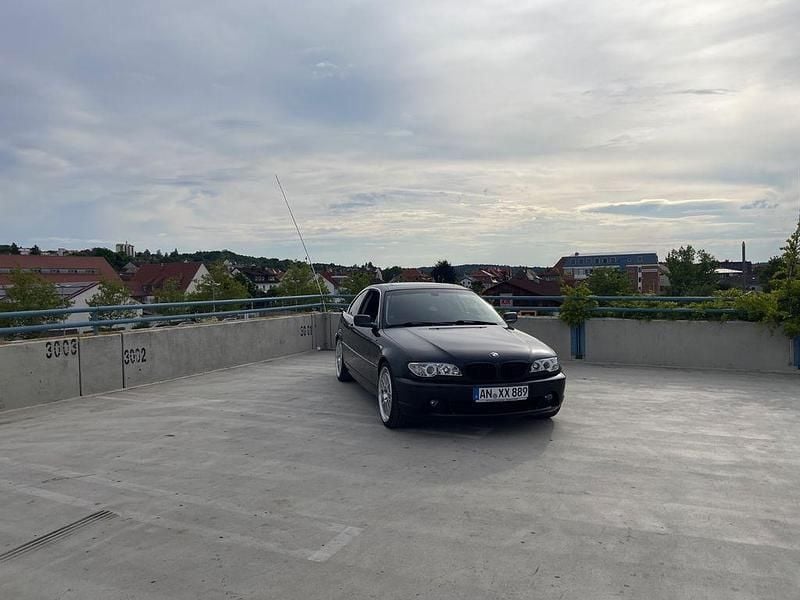 Schwarz Gebraucht 2004 BMW 330 Performance Coupé | 16.000 € (Etwas zu teuer) - Bild 1/4