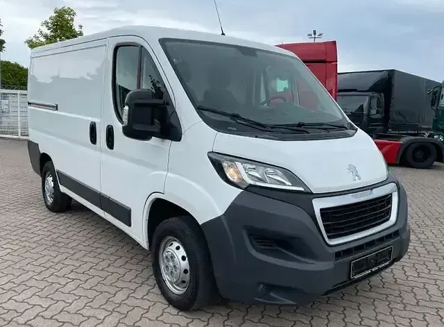 Gebraucht Peugeot Boxer 110 PS (80 kW) 2016 Weiss Van