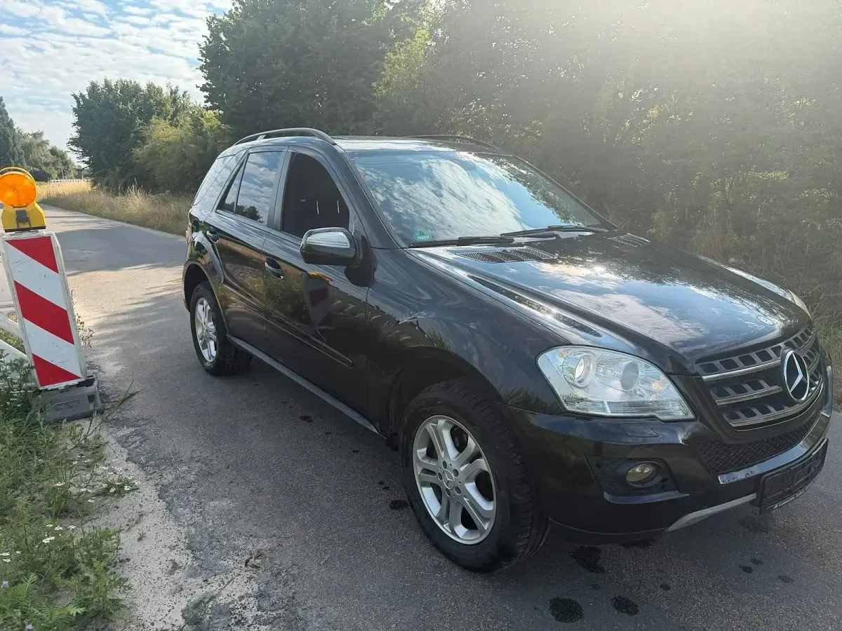 Gebraucht Mercedes ML350 230 PS (169 kW) 2009 SUV